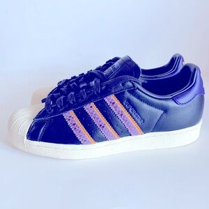 NWOT ADIDAS  SUPERSTAR BLACK VIOLET FUSION SNAKESKIN